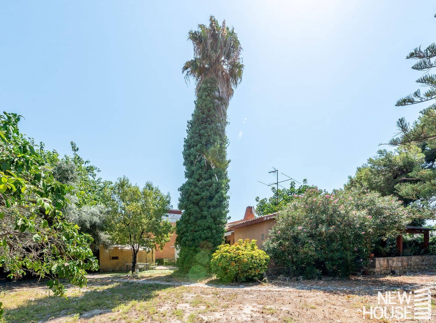 3 bedroom Villa for sale in Alicante / Alacant city with garage - € 585,000 (Ref: 9641407)