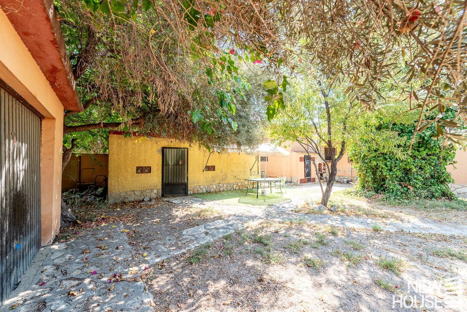 3 bedroom Villa for sale in Alicante / Alacant city with garage - € 585,000 (Ref: 9641407)