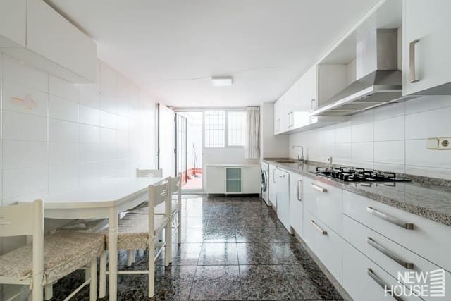 4 makuuhuone Huoneisto myytävänä paikassa Santo Domingo, Alicante kaupunki mukana 
autotalli - 350 000 € (Ref: 9641408)