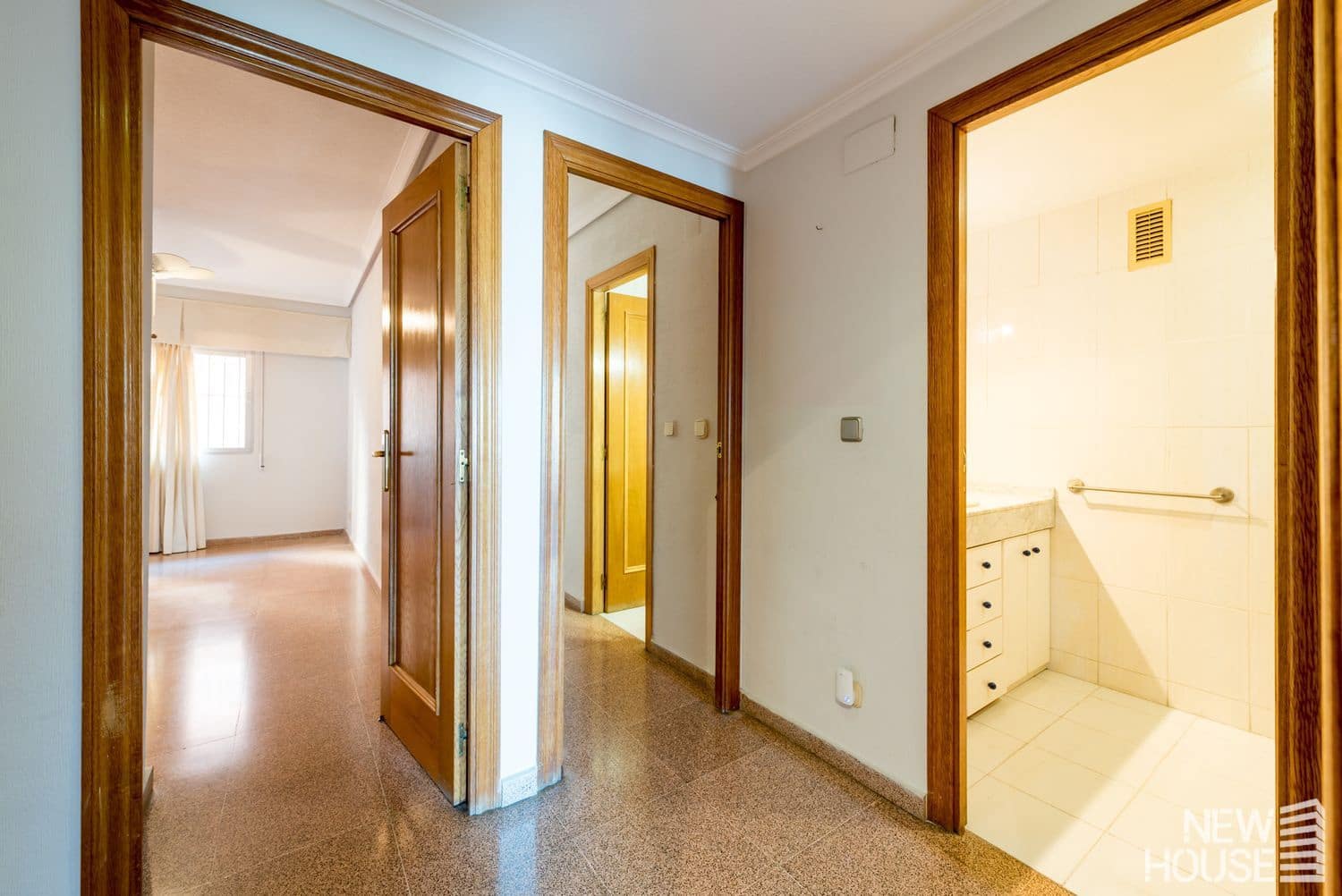 4 makuuhuone Huoneisto myytävänä paikassa Alicante kaupunki mukana 
autotalli - 350 000 € (Ref: 9641408)