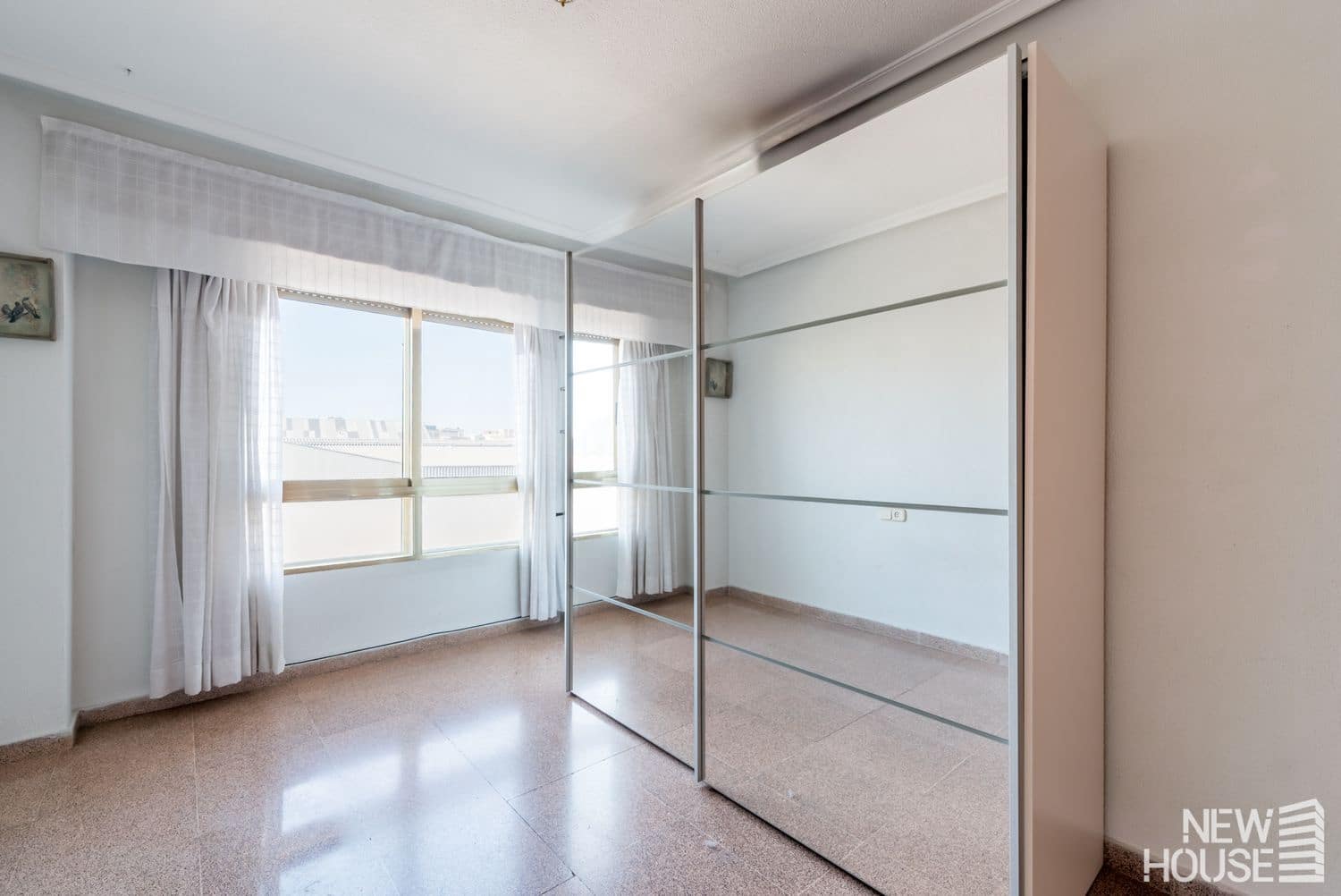 4 makuuhuone Huoneisto myytävänä paikassa Alicante kaupunki mukana 
autotalli - 350 000 € (Ref: 9641408)