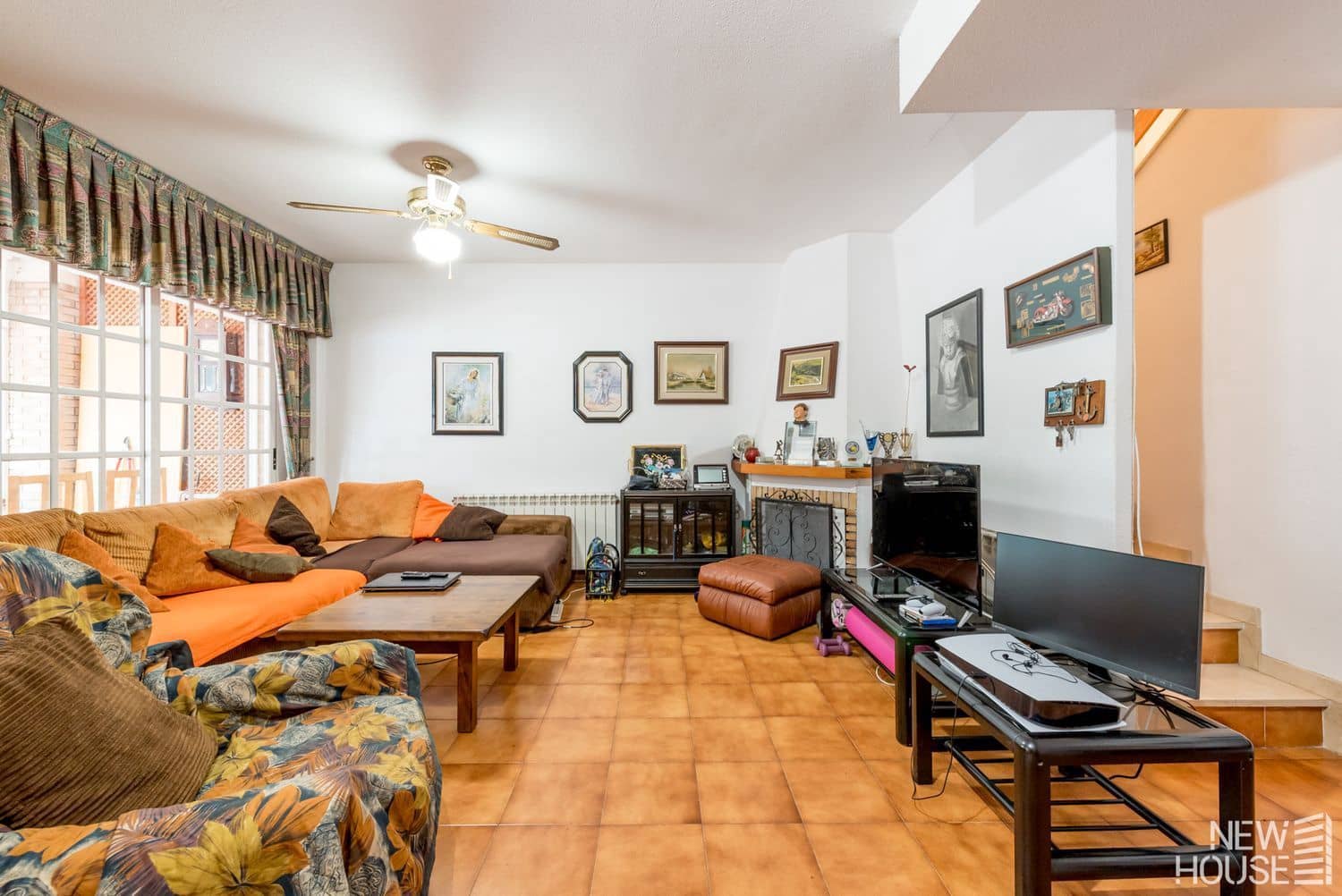 5 bedroom Townhouse for sale in Cabo de las Huertas with pool garage - € 499,000 (Ref: 9641410)