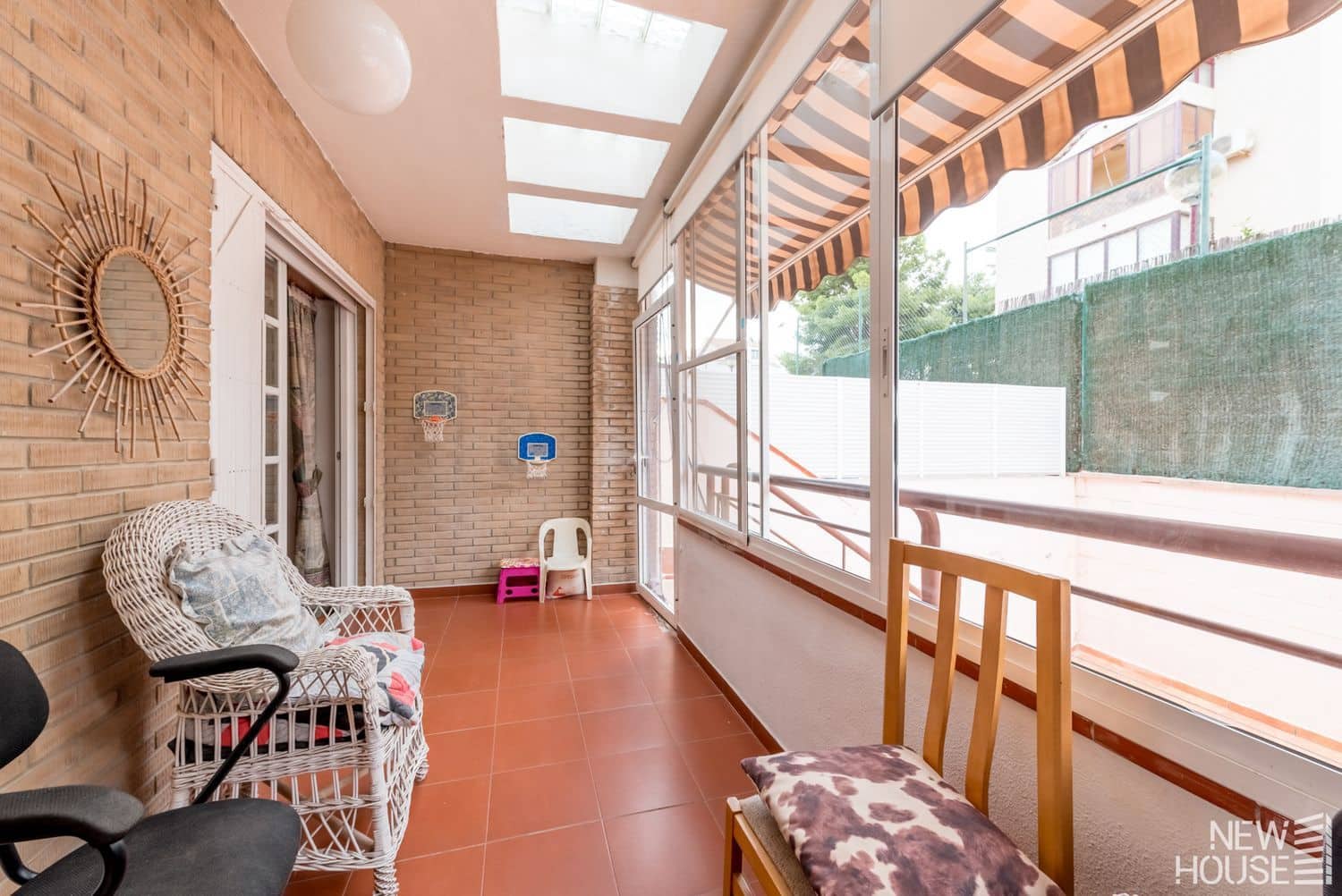 5 bedroom Townhouse for sale in Cabo de las Huertas with pool garage - € 499,000 (Ref: 9641410)