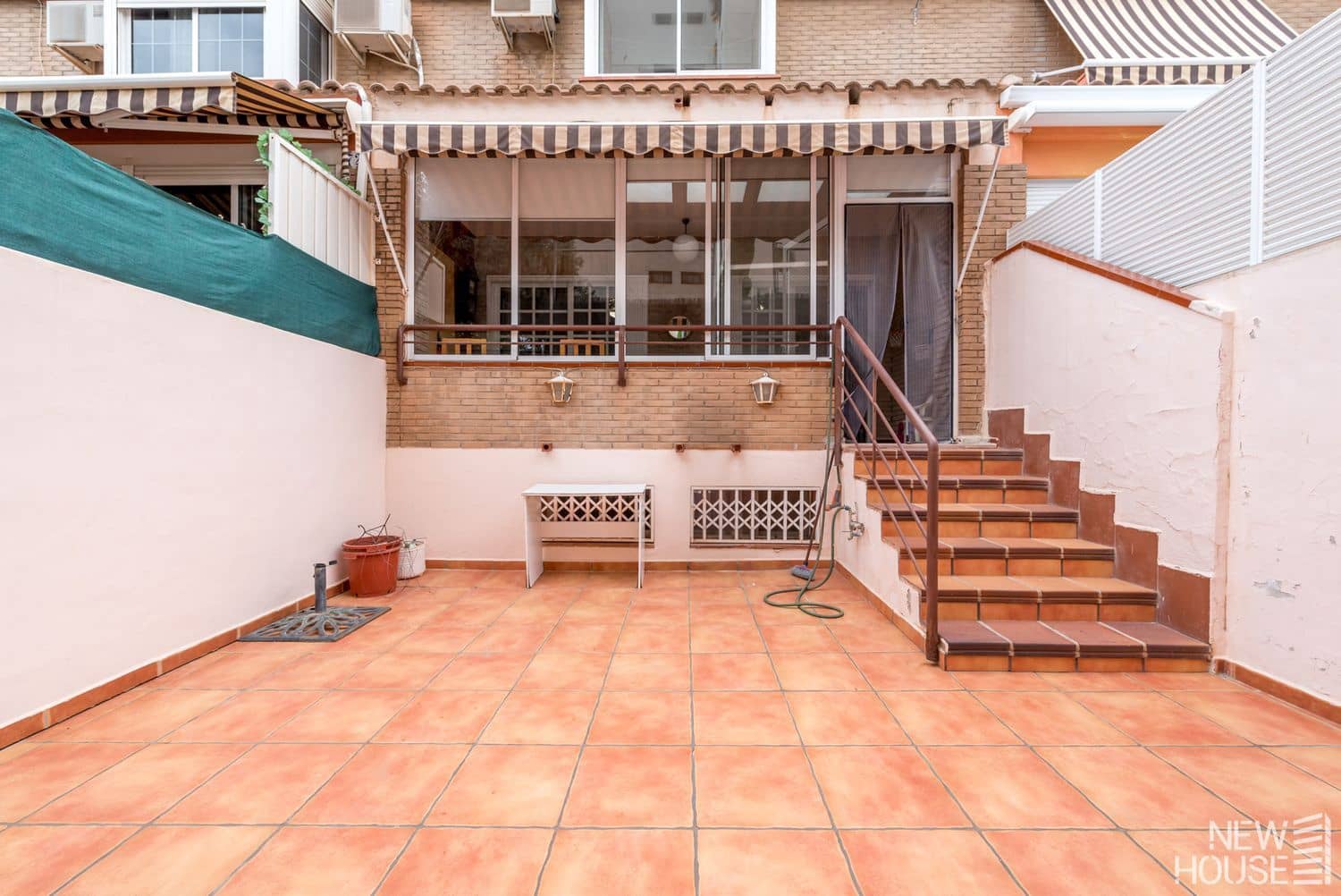 5 bedroom Townhouse for sale in Cabo de las Huertas with pool garage - € 499,000 (Ref: 9641410)