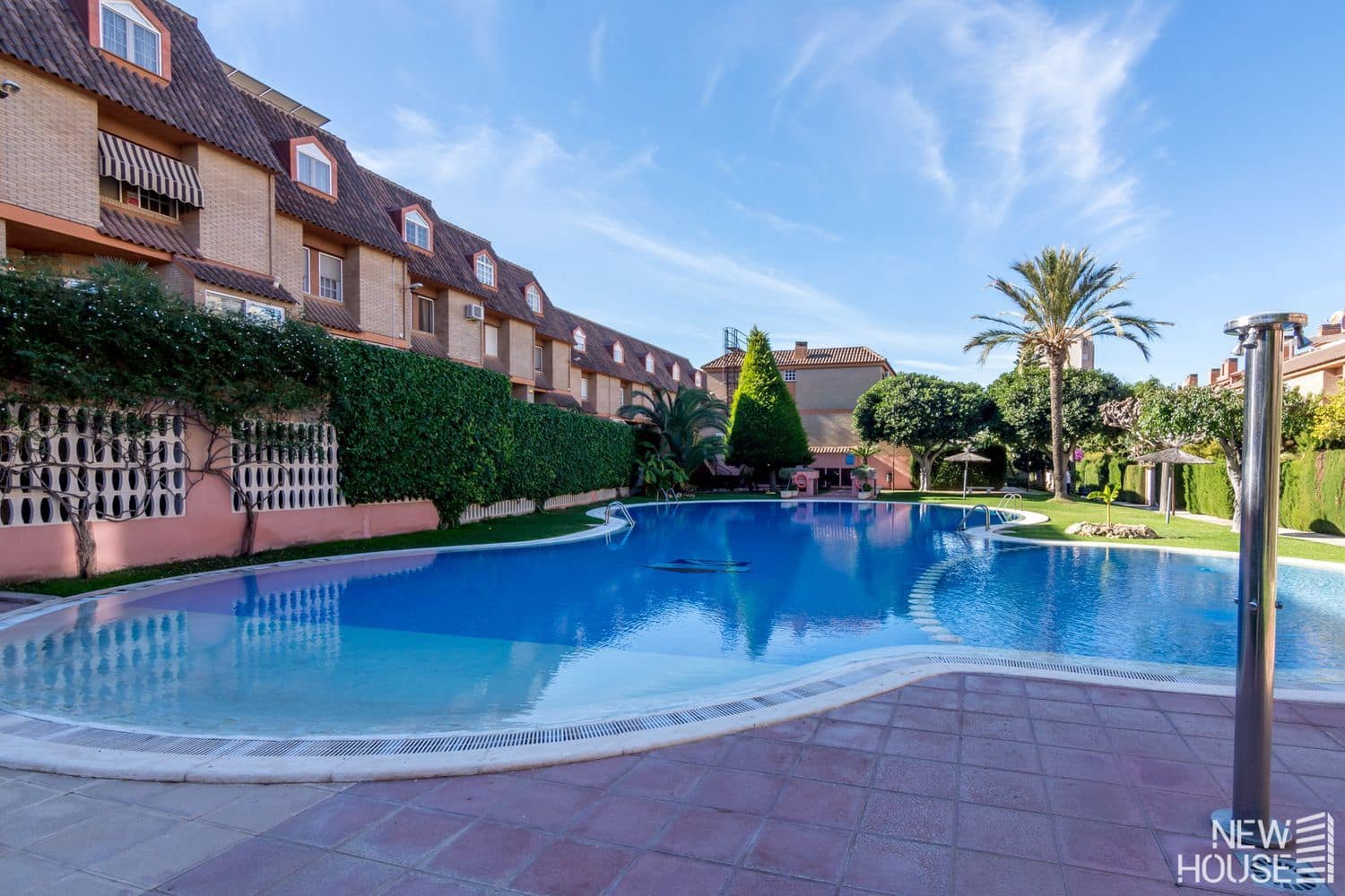 5 bedroom Townhouse for sale in Cabo de las Huertas with pool garage - € 499,000 (Ref: 9641410)