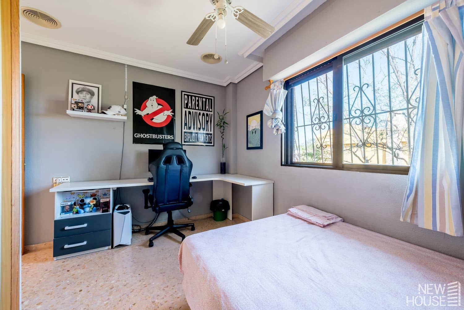 4 makuuhuone Huvila myytävänä paikassa San Vicente / Sant Vicent del Raspeig mukana uima-altaan 
autotalli - 570 000 € (Ref: 9641413)