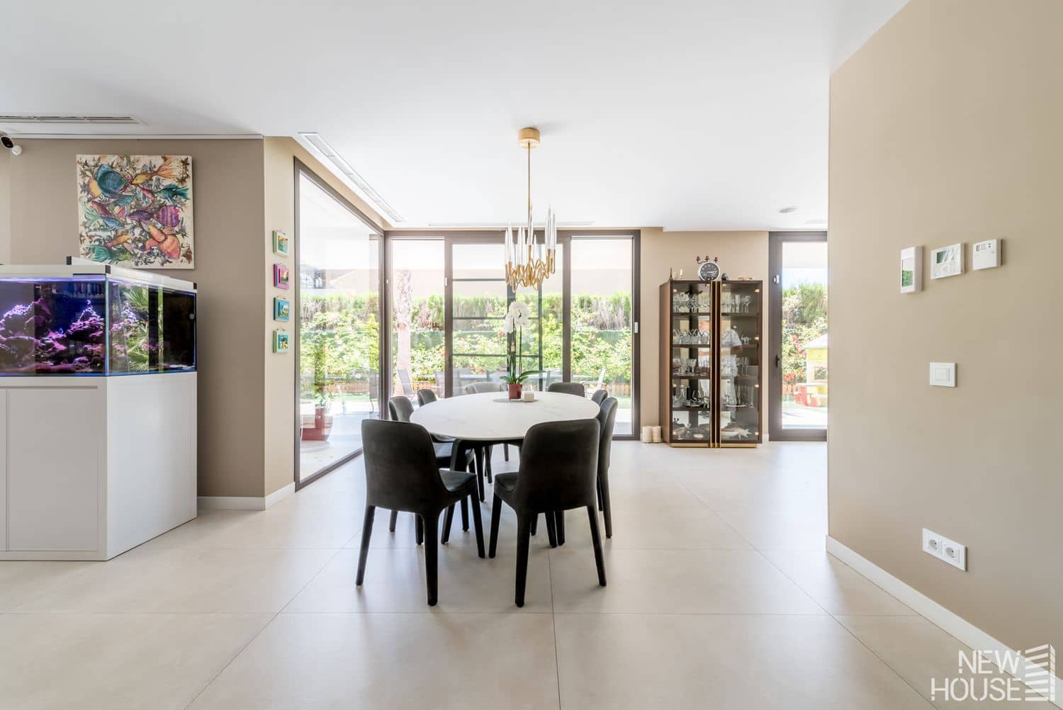 4 bedroom Villa for sale in Cabo de las Huertas with pool garage - € 3,200,000 (Ref: 9641414)