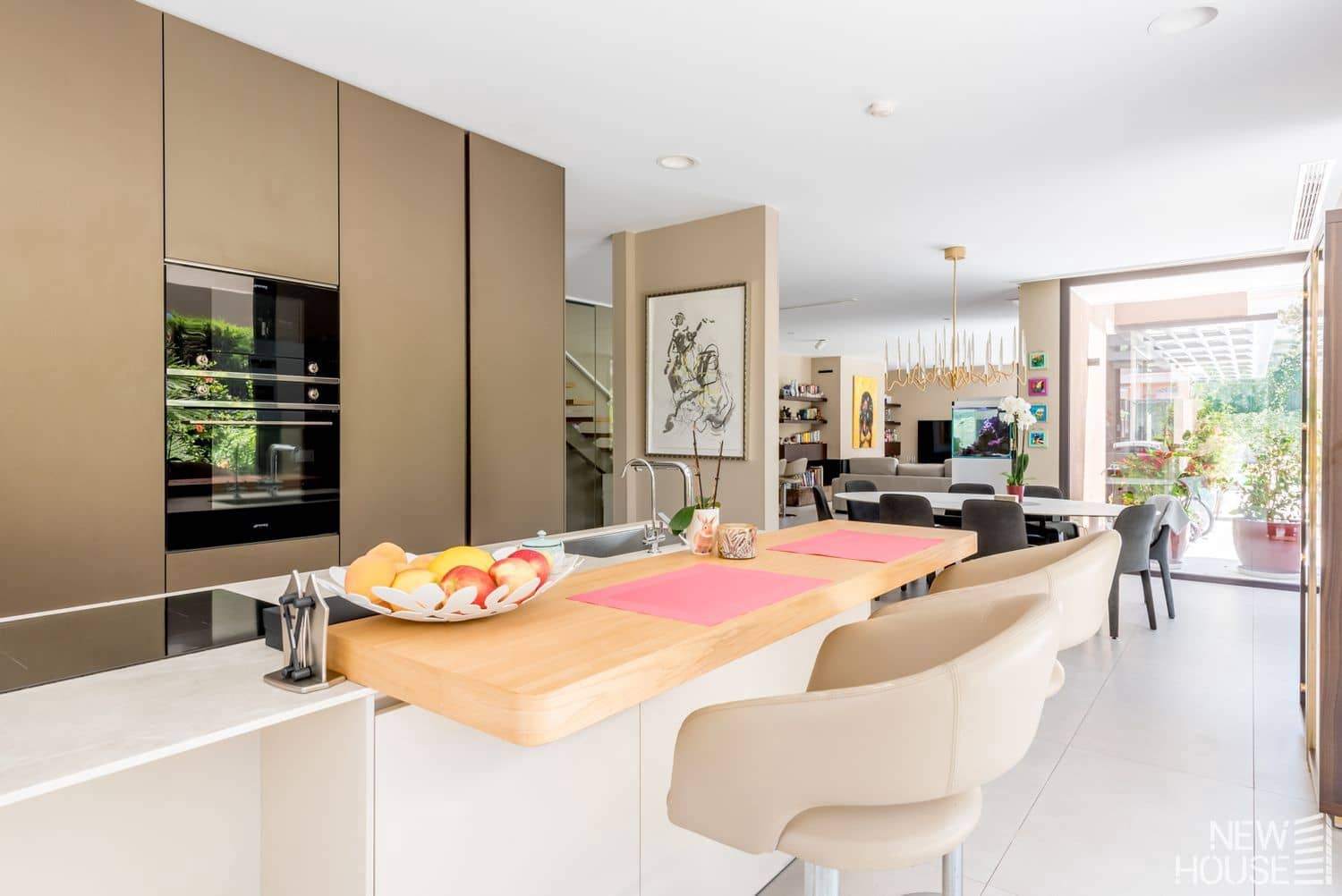 4 bedroom Villa for sale in Cabo de las Huertas with pool garage - € 3,200,000 (Ref: 9641414)