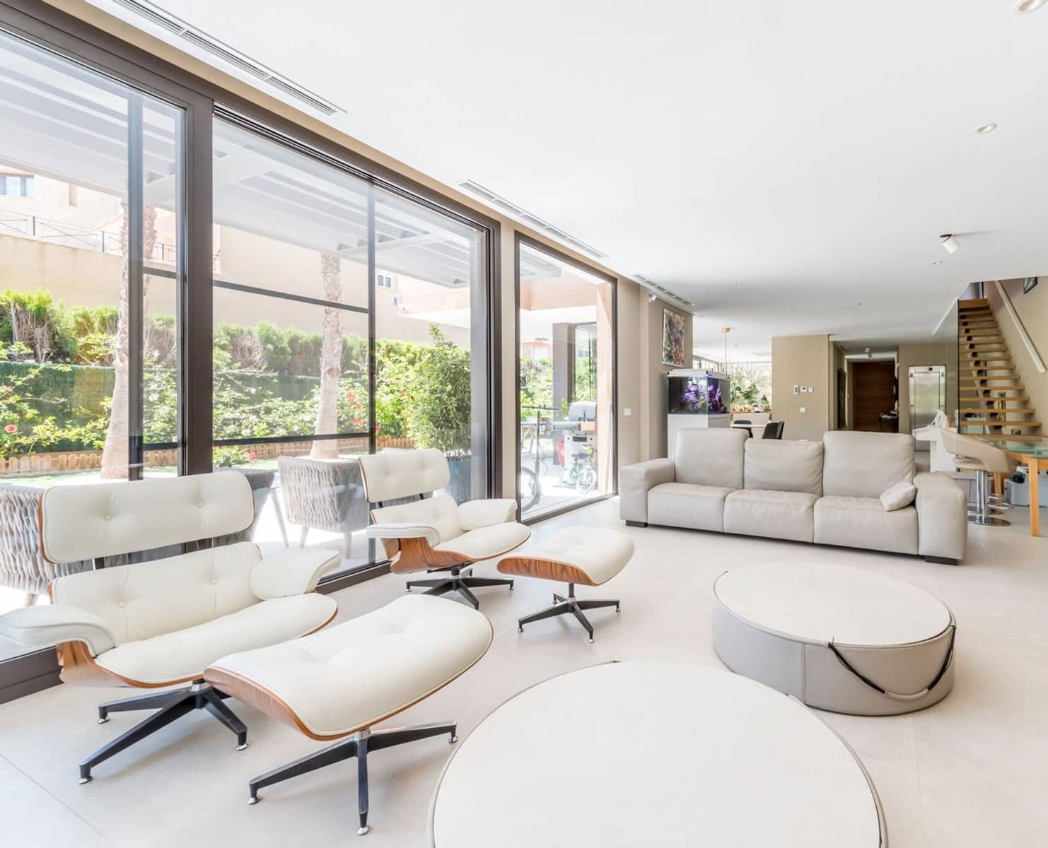 4 bedroom Villa for sale in Cabo de las Huertas with pool garage - € 3,200,000 (Ref: 9641414)