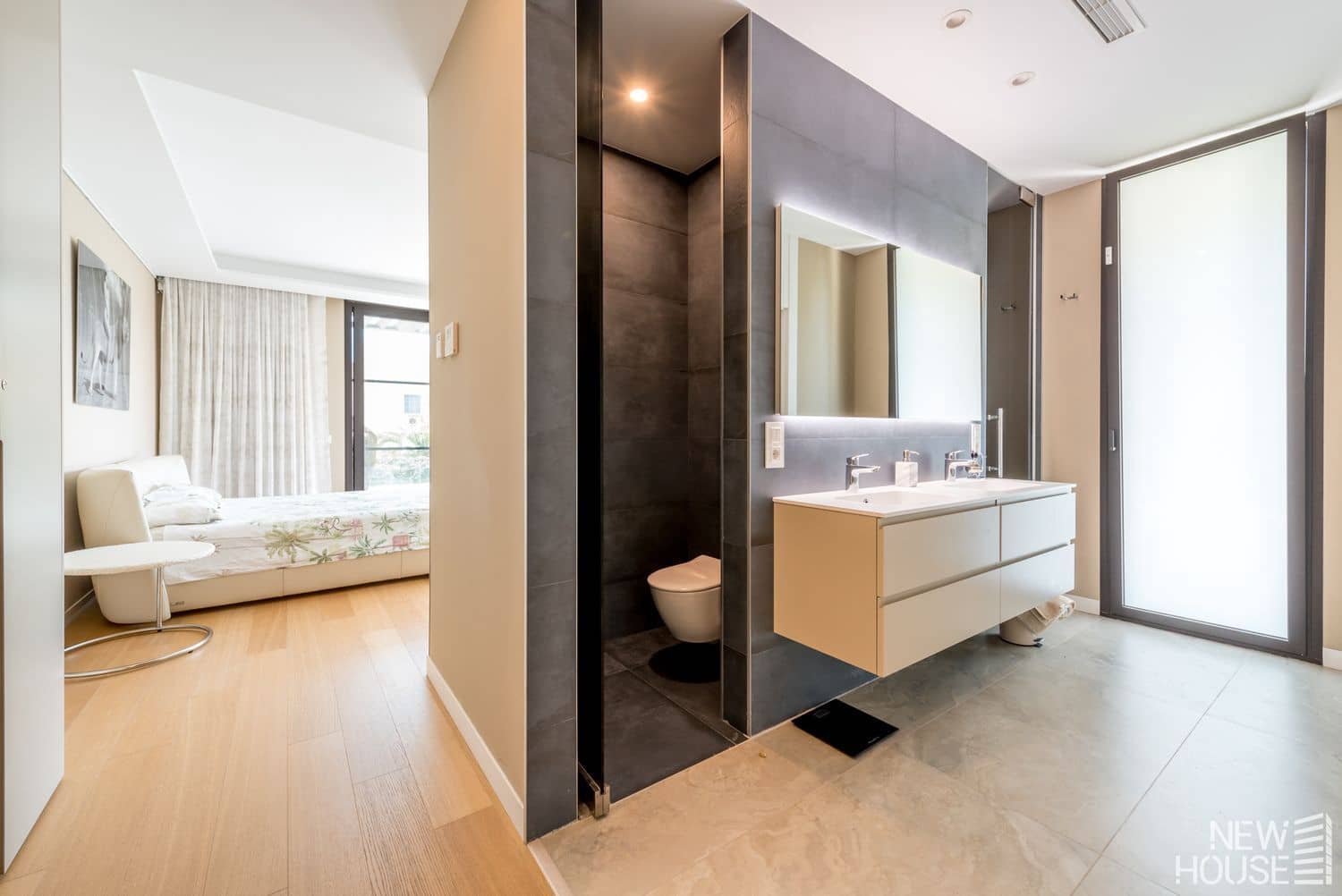 4 bedroom Villa for sale in Cabo de las Huertas with pool garage - € 3,200,000 (Ref: 9641414)