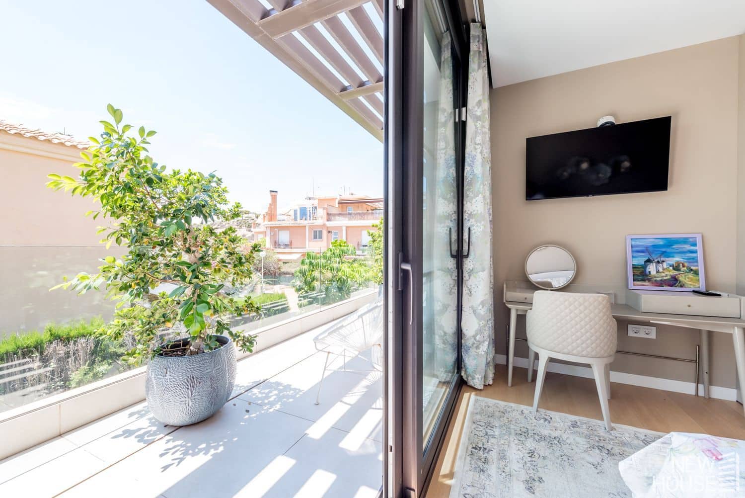 4 bedroom Villa for sale in Cabo de las Huertas with pool garage - € 3,200,000 (Ref: 9641414)