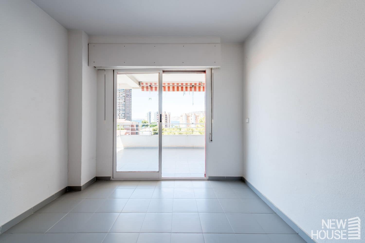 3 quarto Apartamento para venda em Cabo de las Huertas com piscina garagem - 410 000 € (Ref: 9641415)