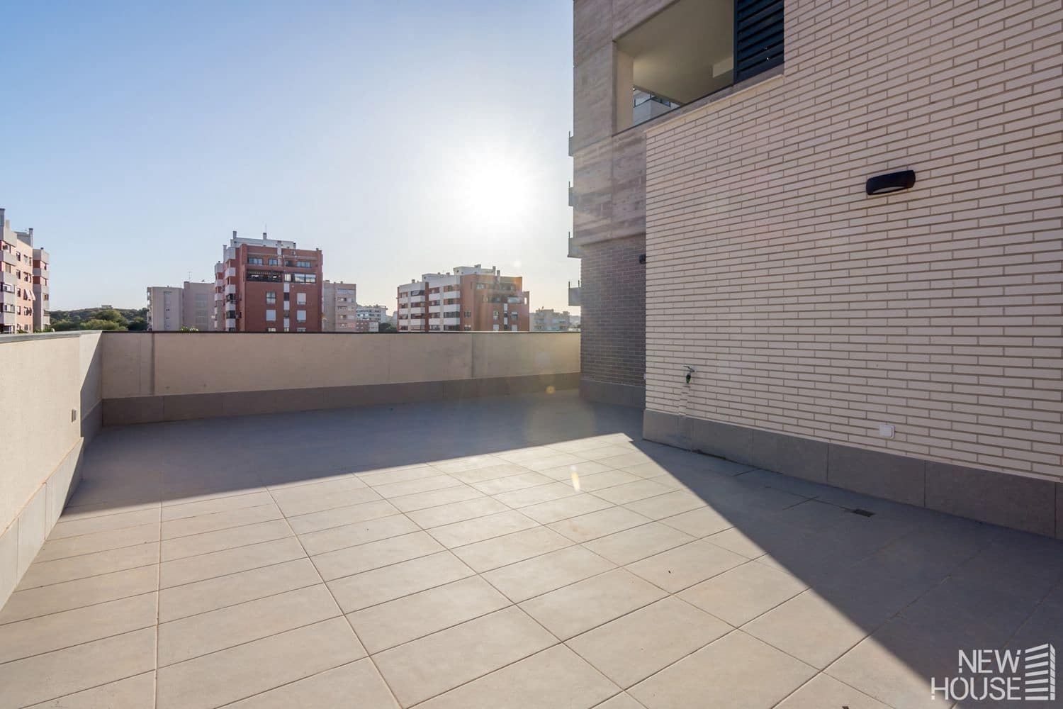 3 Zimmer Apartment zu verkaufen in Alicante / Alacant Stadt mit Pool Garage - 675.000 € (Ref: 9669799)