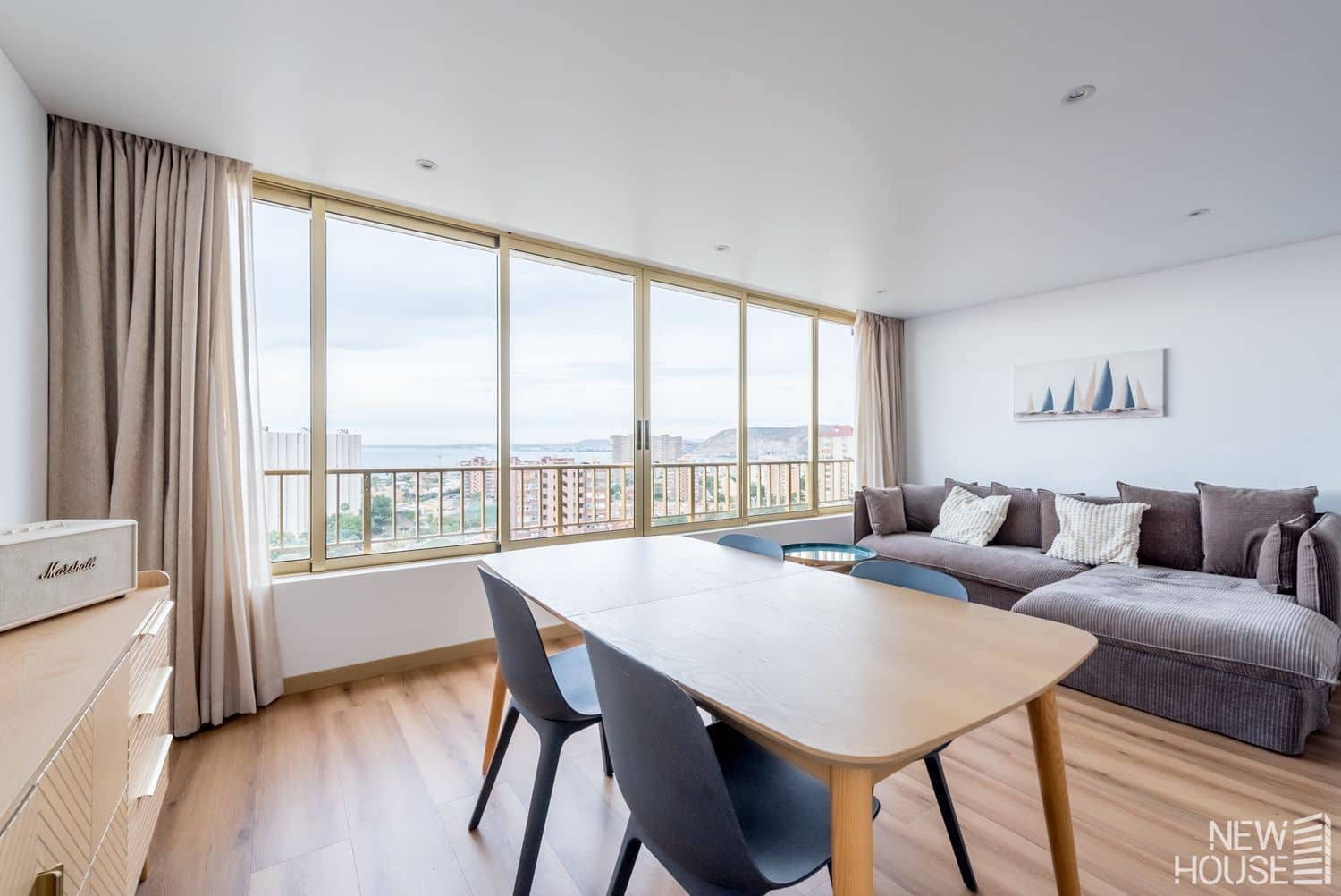 1 makuuhuone Huoneisto myytävänä paikassa Cabo de las Huertas mukana uima-altaan 
autotalli - 305 000 € (Ref: 9669803)