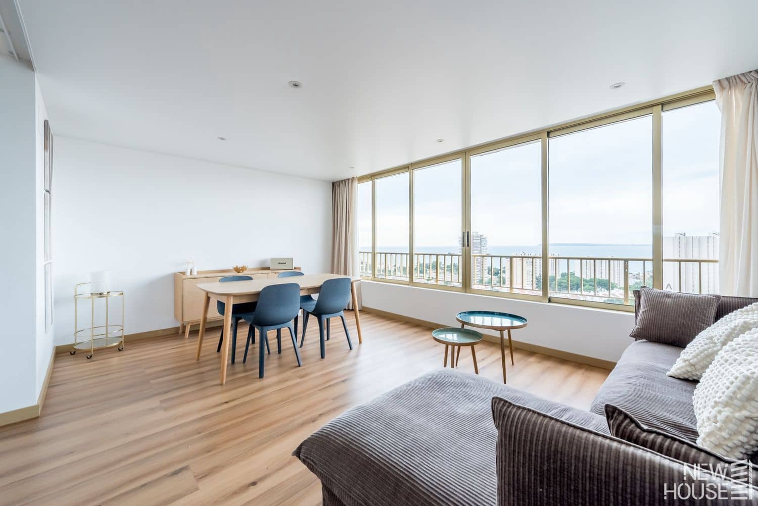 1 makuuhuone Huoneisto myytävänä paikassa Cabo de las Huertas mukana uima-altaan 
autotalli - 305 000 € (Ref: 9669803)