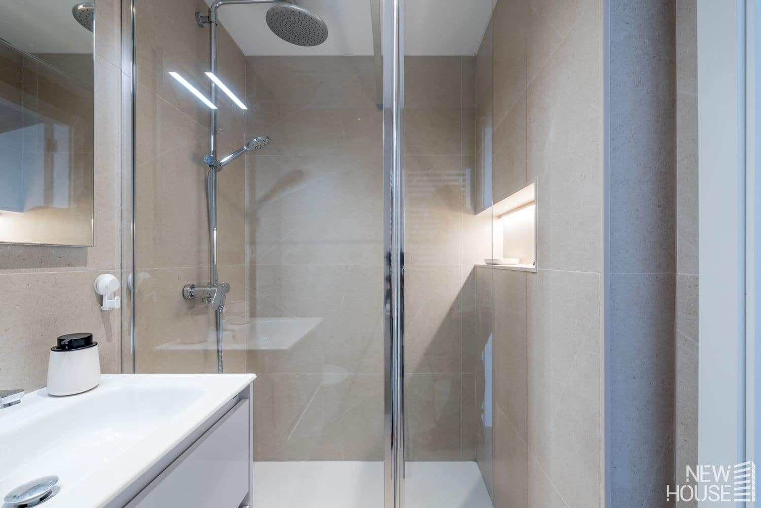 1 makuuhuone Huoneisto myytävänä paikassa Cabo de las Huertas mukana uima-altaan 
autotalli - 305 000 € (Ref: 9669803)