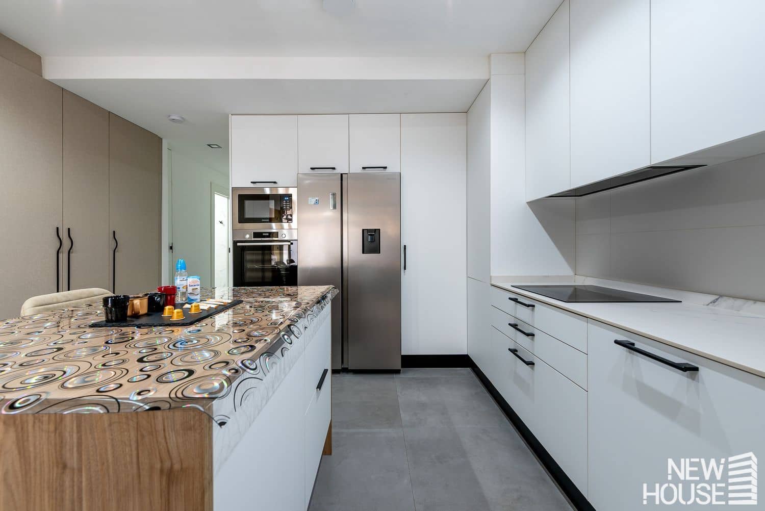 1 Zimmer Apartment zu verkaufen in Alicante / Alacant Stadt mit Garage - 195.000 € (Ref: 9669804)