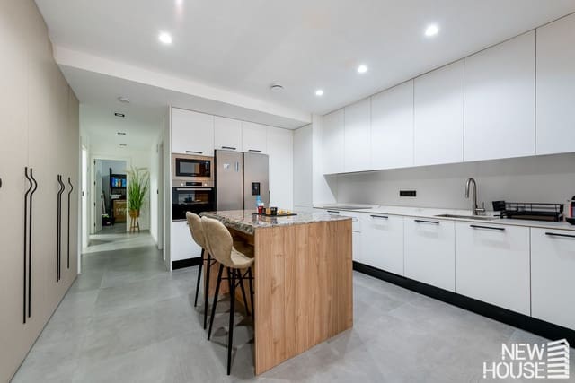 1 soveværelse Lejlighed til salg i Campoamor - Altozano, Alicante by med garage - € 195.000 (Ref: 9669804)