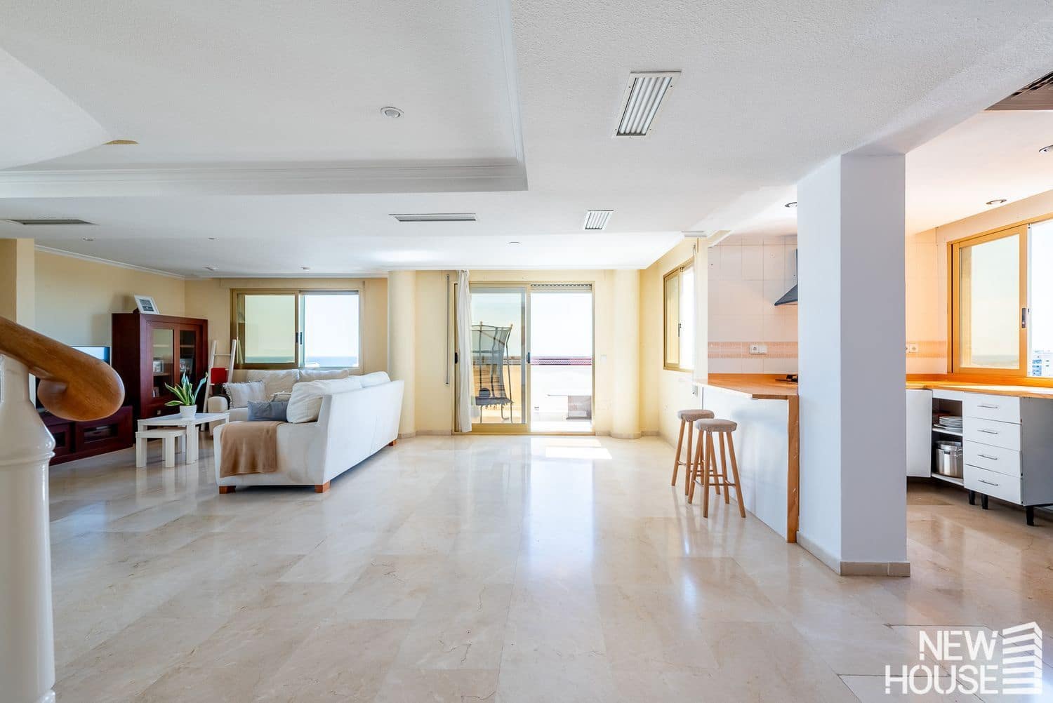 2 chambre Appartement à vendre à Cabo de las Huertas avec piscine garage - 585 000 € (Ref: 9669805)