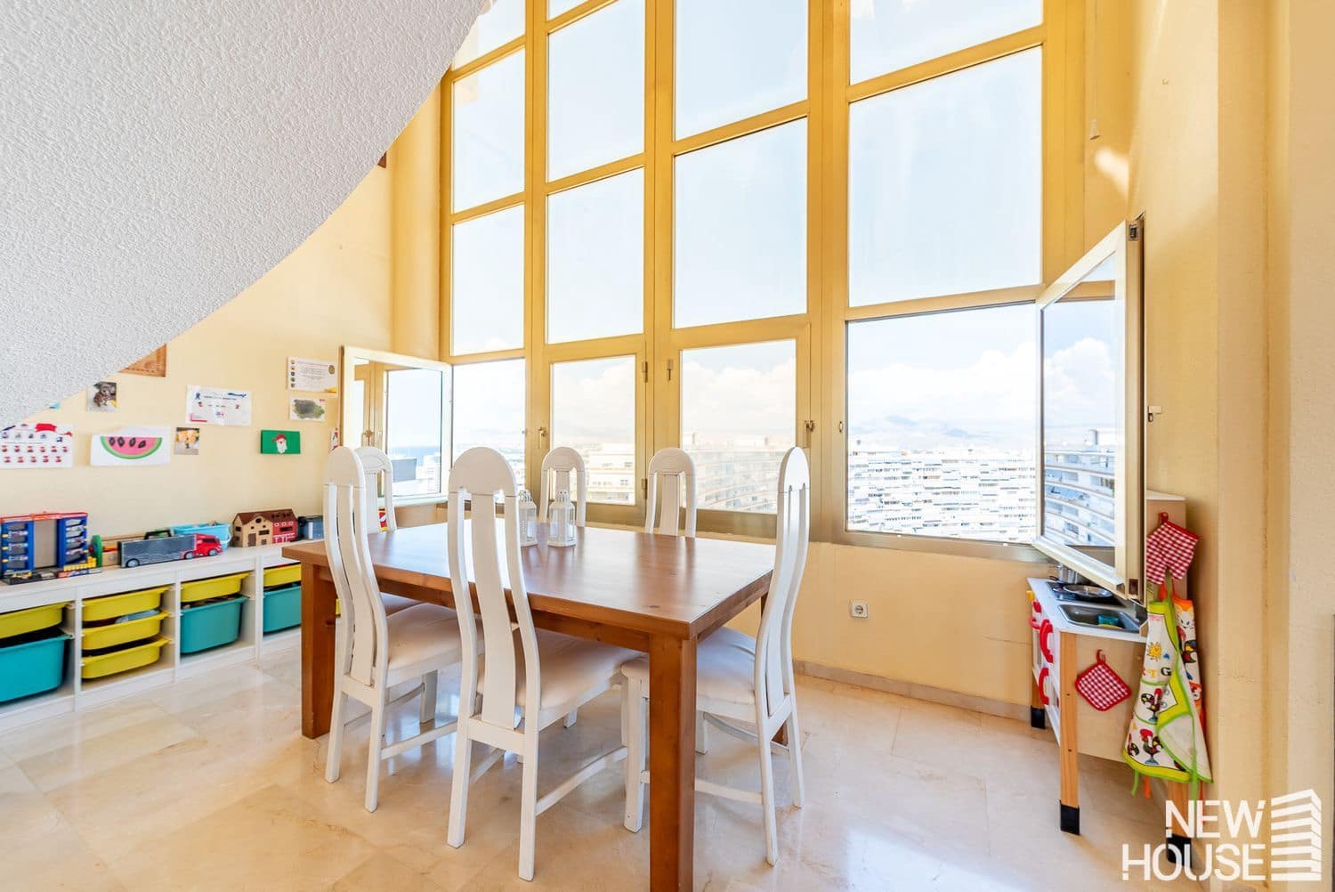 2 chambre Appartement à vendre à Cabo de las Huertas avec piscine garage - 585 000 € (Ref: 9669805)