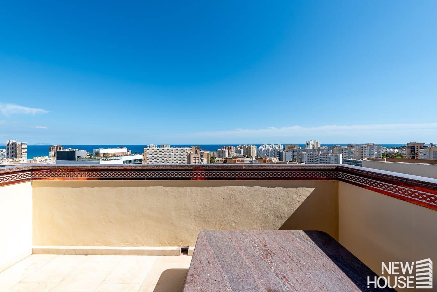 2 chambre Appartement à vendre à Cabo de las Huertas avec piscine garage - 585 000 € (Ref: 9669805)