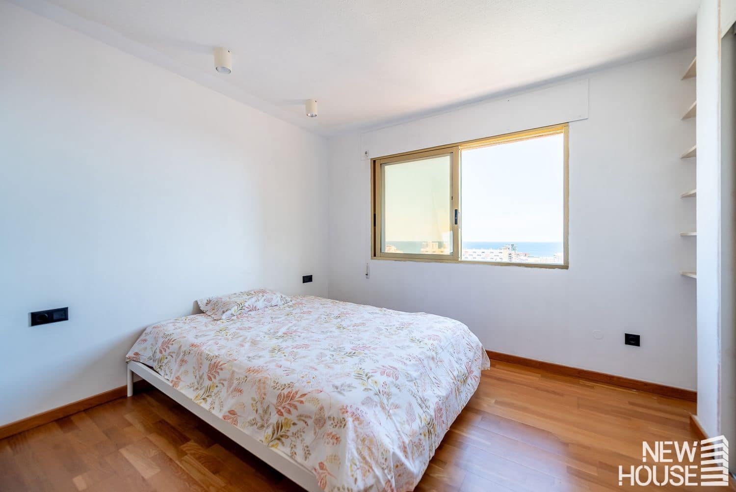 2 chambre Appartement à vendre à Cabo de las Huertas avec piscine garage - 585 000 € (Ref: 9669805)