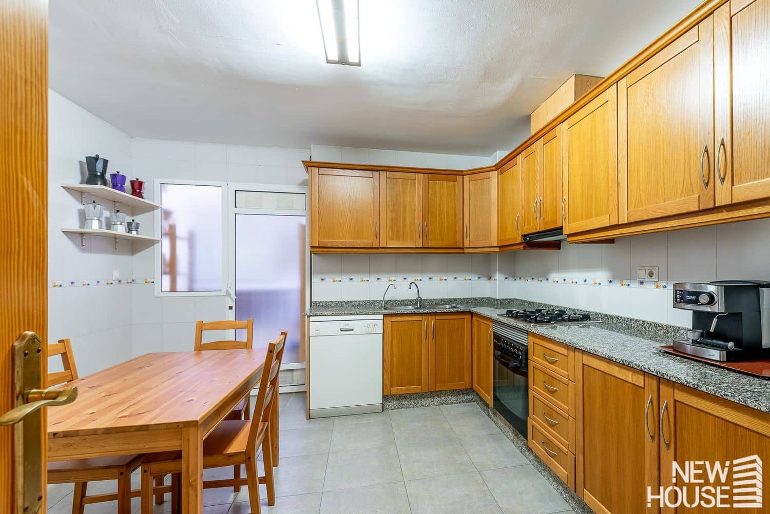 2 slaapkamer Appartement te koop in Santa Faz met garage - € 219.900 (Ref: 9669807)