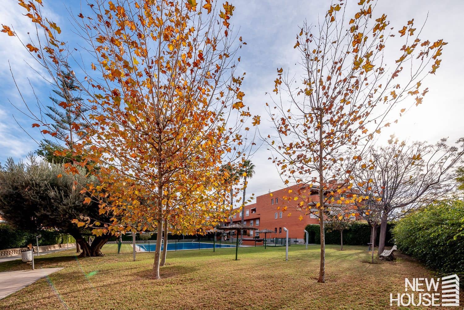 4 bedroom Apartment for rent in Santa Faz with pool garage - € 2,300 (Ref: 9669808)