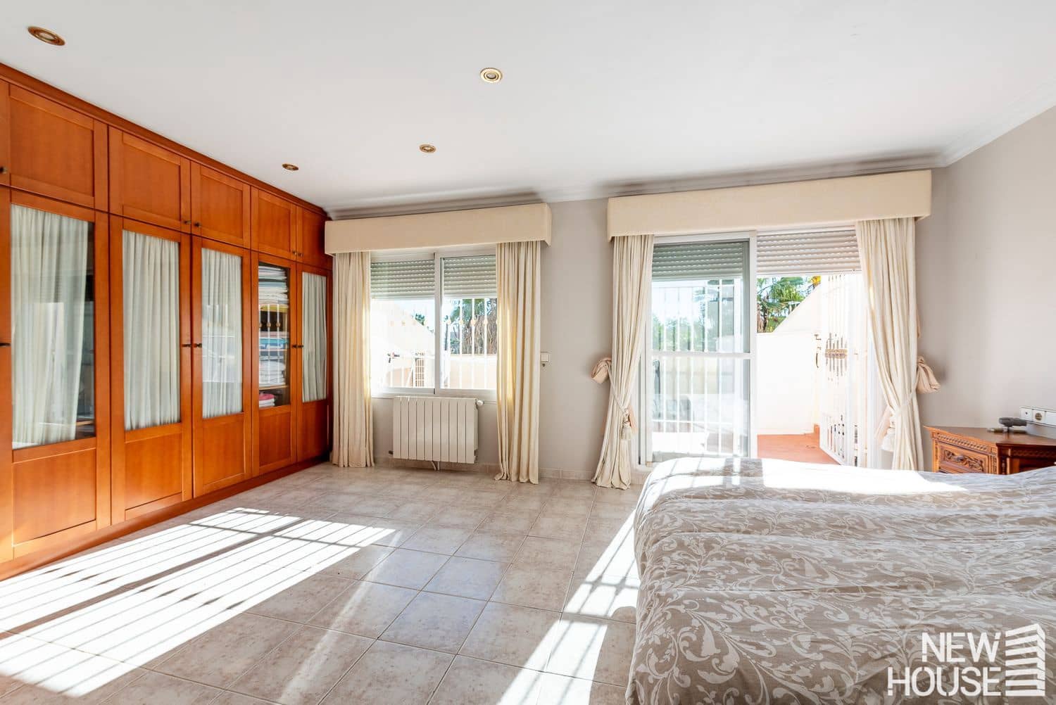 5 sovrum Hus till salu i Alicante stad med pool garage - 774 800 € (Ref: 9669809)