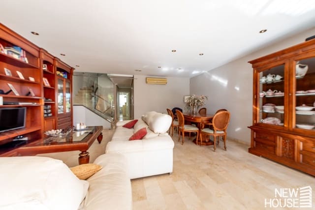 5 sovrum Hus till salu i Alicante Golf, Alicante stad med pool garage - 774 800 € (Ref: 9669809)