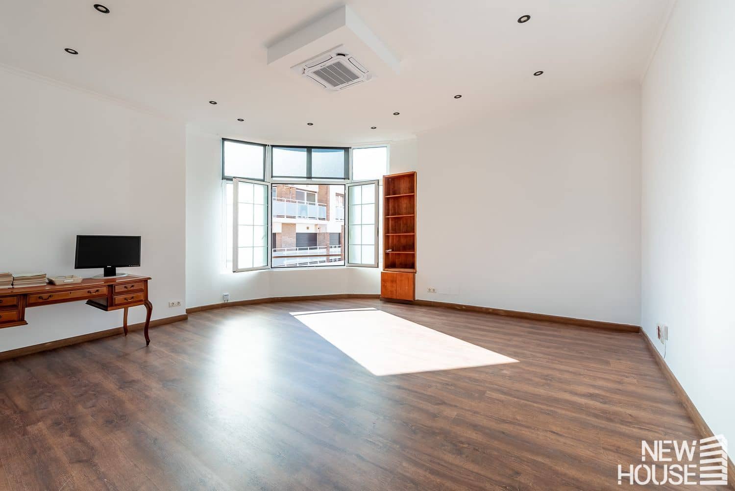 Apartamento de 4 habitaciones en Alicante / Alacant ciudad en venta con garaje - 540.000 € (Ref: 9669813)