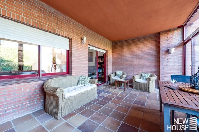 5 Zimmer Haus zu verkaufen in Cabo de las Huertas, Alicante / Alacant Stadt mit Pool Garage - 728.000 € (Ref: 9669815)