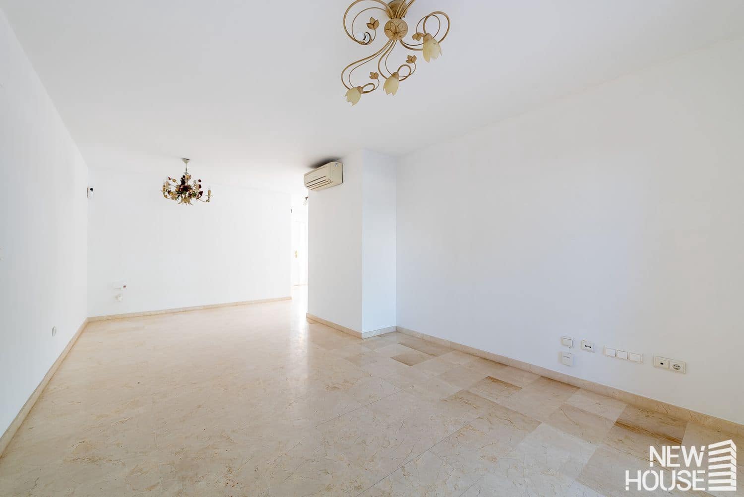 5 Zimmer Haus zu verkaufen in Alicante / Alacant Stadt mit Pool Garage - 690.000 € (Ref: 9669816)