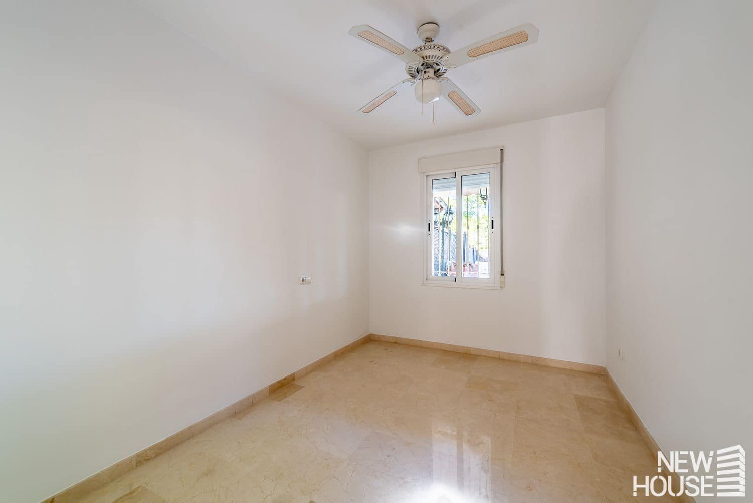 5 Zimmer Haus zu verkaufen in Alicante / Alacant Stadt mit Pool Garage - 690.000 € (Ref: 9669816)