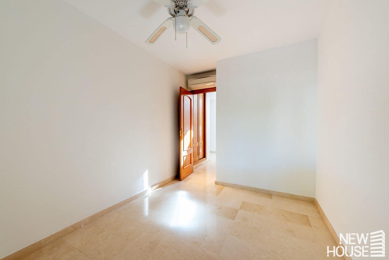 5 Zimmer Haus zu verkaufen in Alicante / Alacant Stadt mit Pool Garage - 690.000 € (Ref: 9669816)