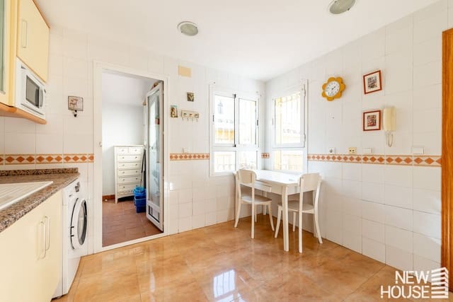 5 Zimmer Haus zu verkaufen in Alicante Golf, Alicante / Alacant Stadt mit Pool Garage - 690.000 € (Ref: 9669816)