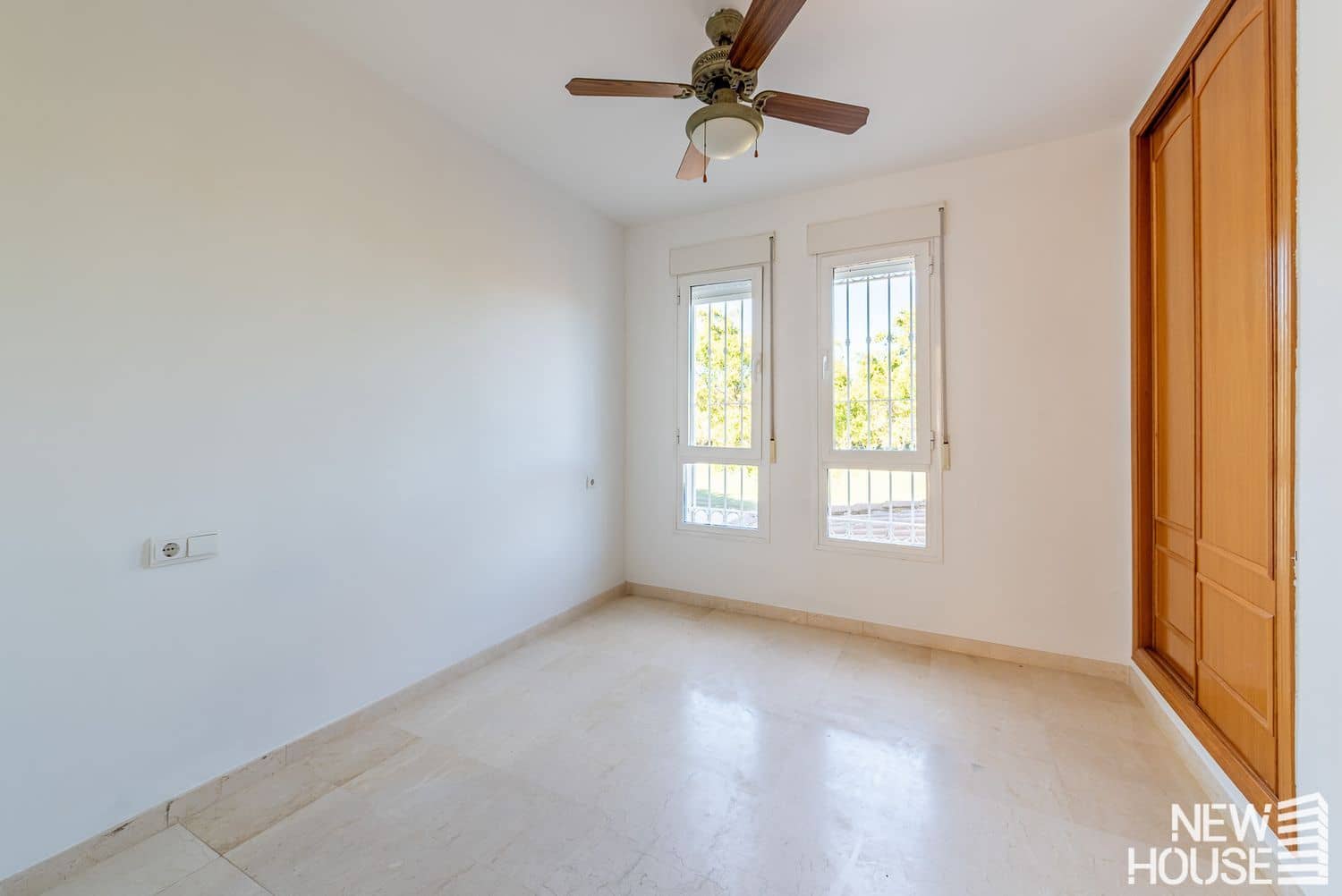 5 Zimmer Haus zu verkaufen in Alicante / Alacant Stadt mit Pool Garage - 690.000 € (Ref: 9669816)