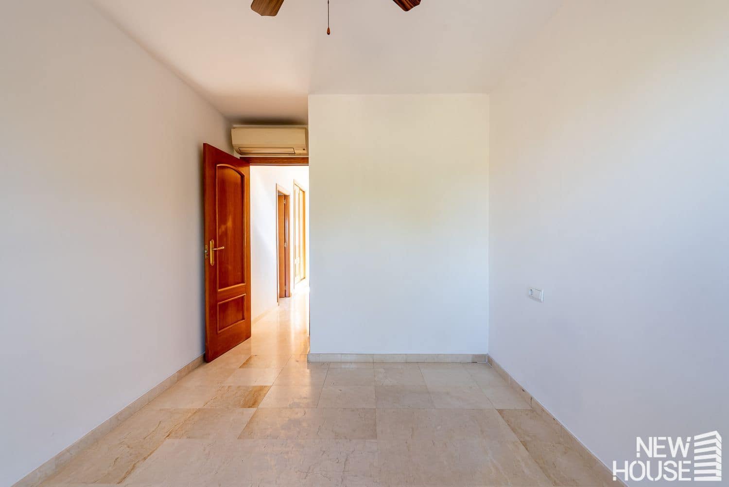 5 Zimmer Haus zu verkaufen in Alicante / Alacant Stadt mit Pool Garage - 690.000 € (Ref: 9669816)