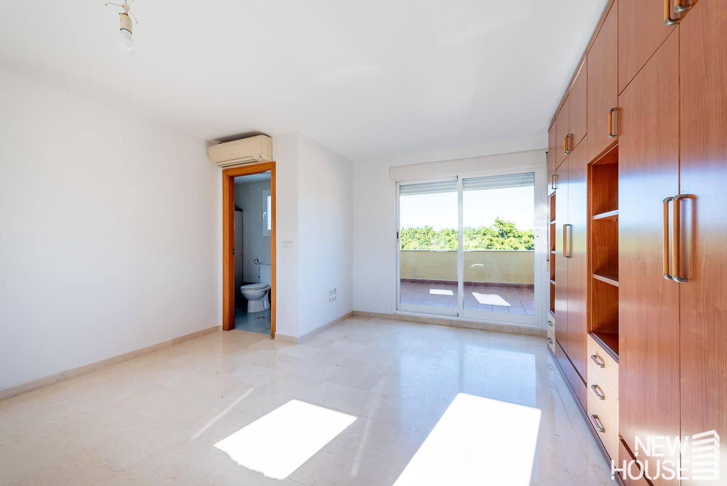 5 Zimmer Haus zu verkaufen in Alicante / Alacant Stadt mit Pool Garage - 690.000 € (Ref: 9669816)