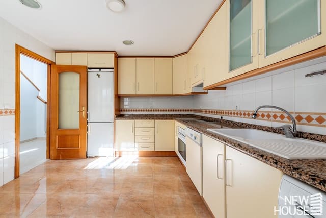 5 Zimmer Haus zu verkaufen in Alicante Golf, Alicante / Alacant Stadt mit Pool Garage - 690.000 € (Ref: 9669816)