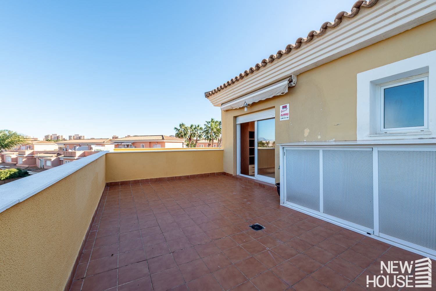 5 Zimmer Haus zu verkaufen in Alicante / Alacant Stadt mit Pool Garage - 690.000 € (Ref: 9669816)