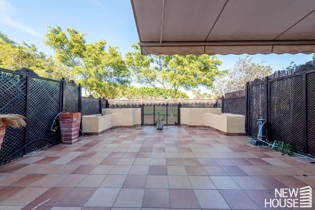 5 Zimmer Haus zu verkaufen in Alicante Golf, Alicante / Alacant Stadt mit Pool Garage - 690.000 € (Ref: 9669816)