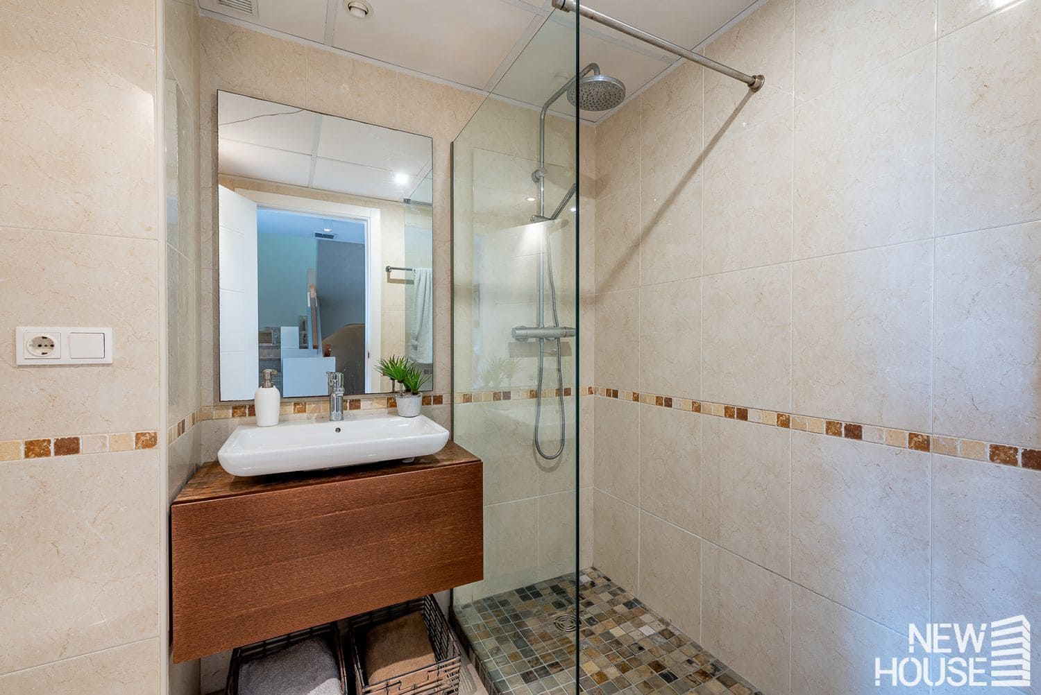 5 Zimmer Haus zu verkaufen in Alicante / Alacant Stadt mit Pool Garage - 698.000 € (Ref: 9669817)