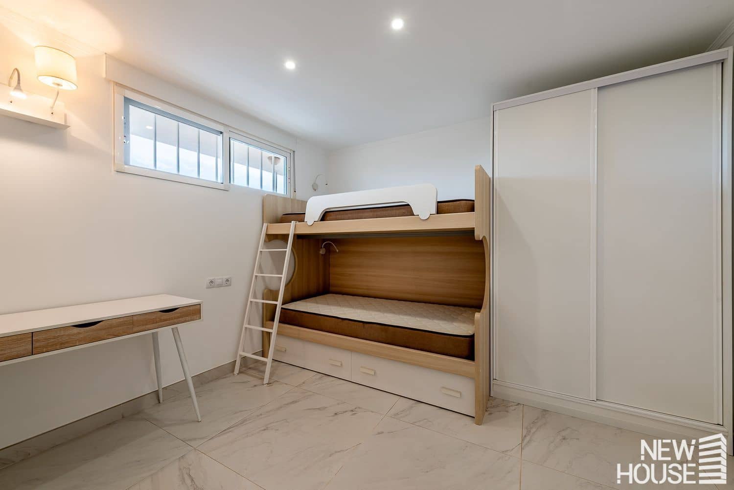 3 sovrum Lägenhet till salu i Playa de San Juan med pool garage - 395 000 € (Ref: 9669819)