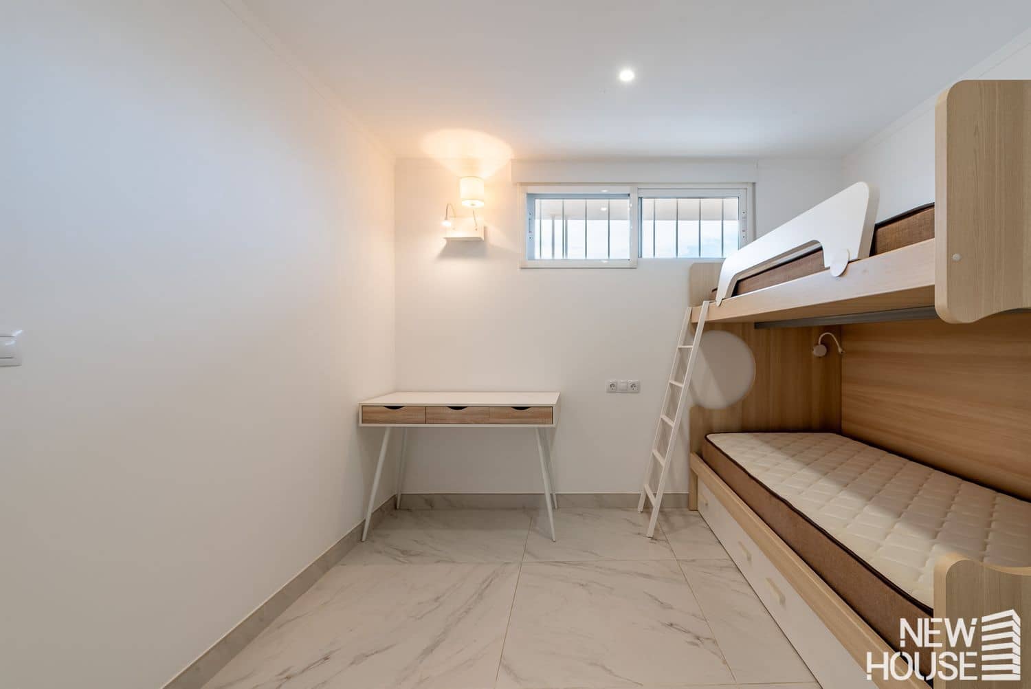 3 sovrum Lägenhet till salu i Playa de San Juan med pool garage - 395 000 € (Ref: 9669819)