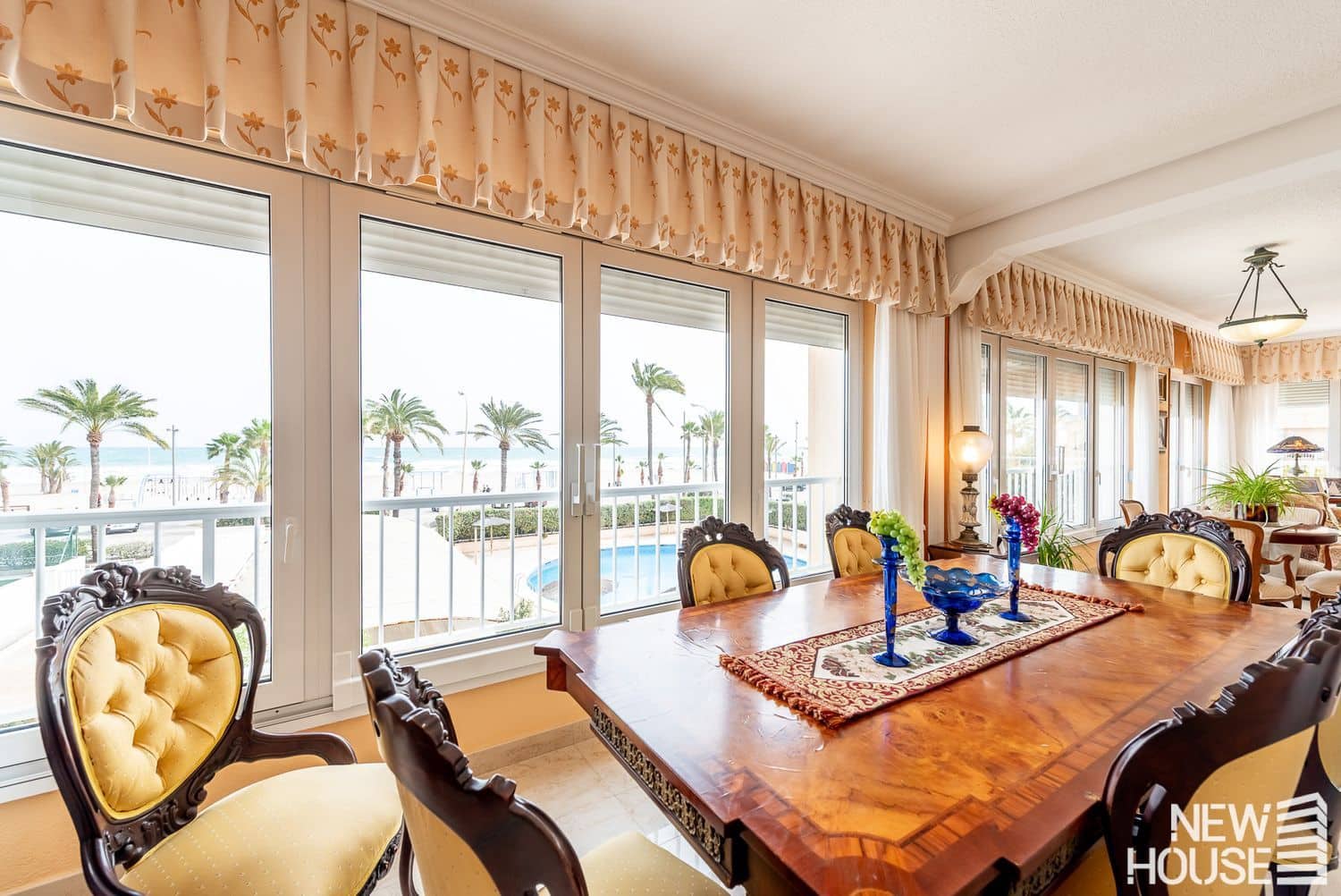 5 bedroom Apartment for sale in Playa de San Juan with pool garage - € 875,000 (Ref: 9669822)