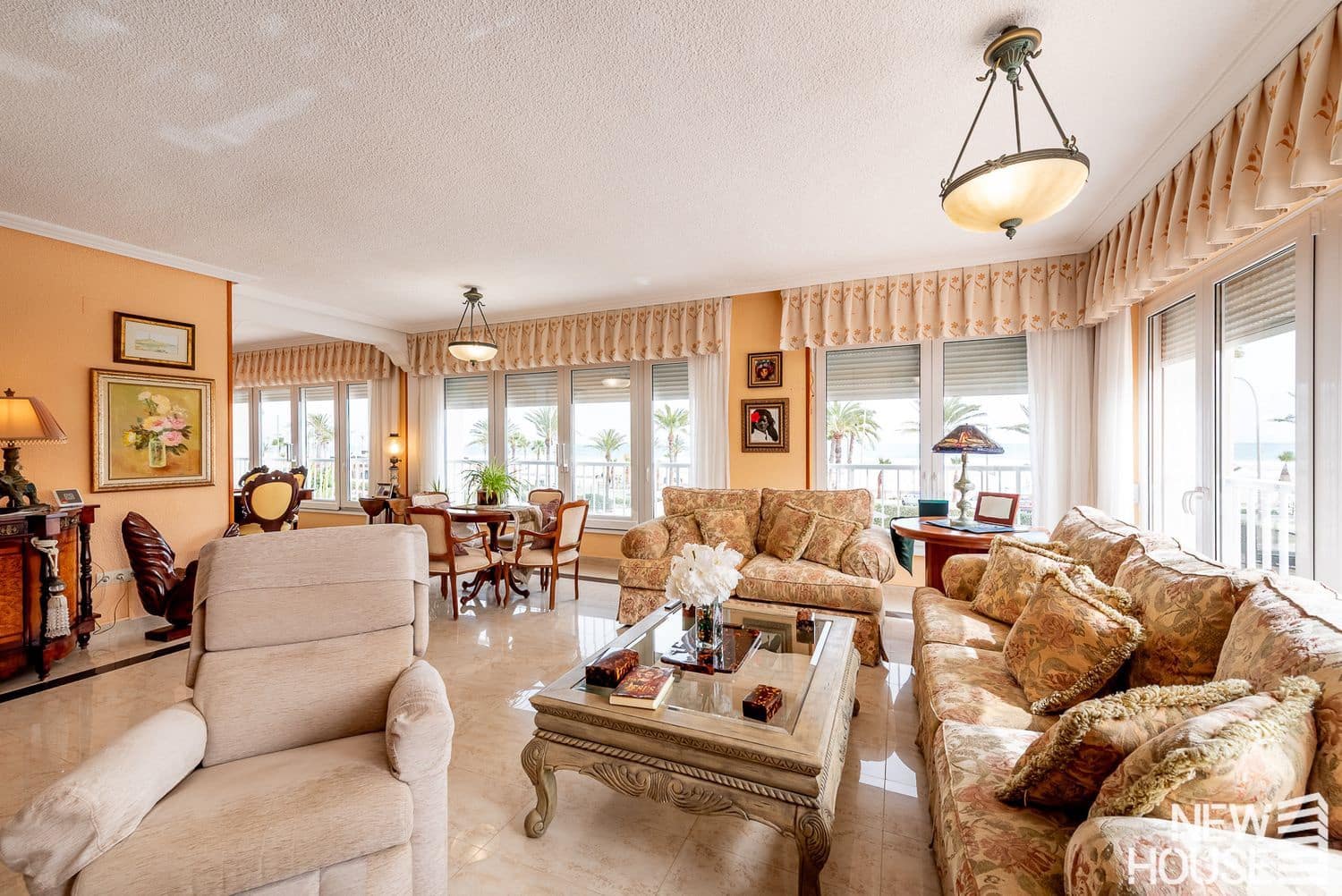 5 bedroom Apartment for sale in Playa de San Juan with pool garage - € 875,000 (Ref: 9669822)