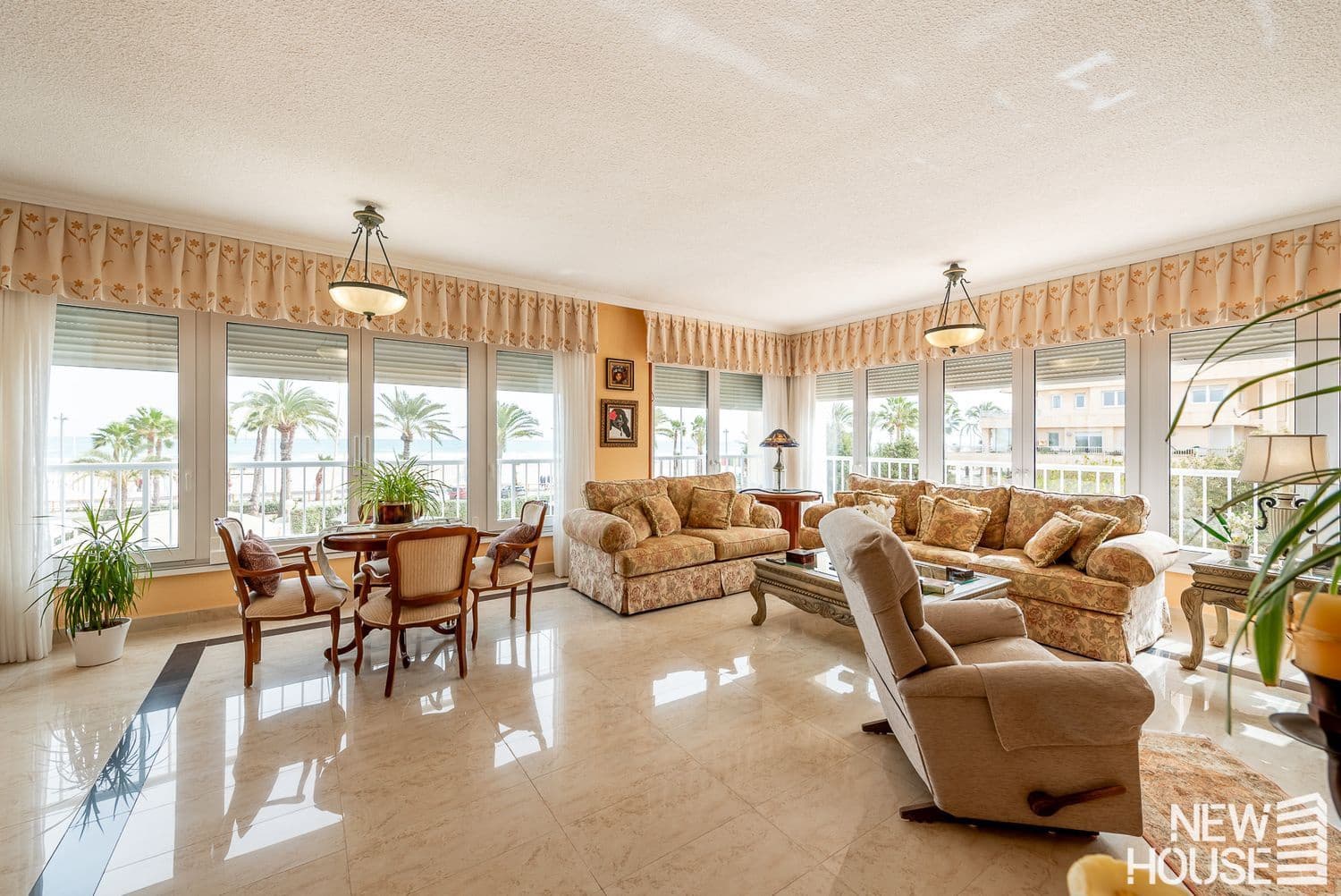 5 bedroom Apartment for sale in Playa de San Juan with pool garage - € 875,000 (Ref: 9669822)