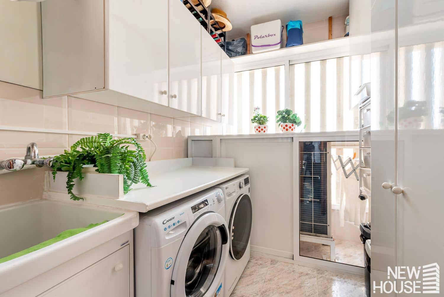 5 bedroom Apartment for sale in Playa de San Juan with pool garage - € 875,000 (Ref: 9669822)