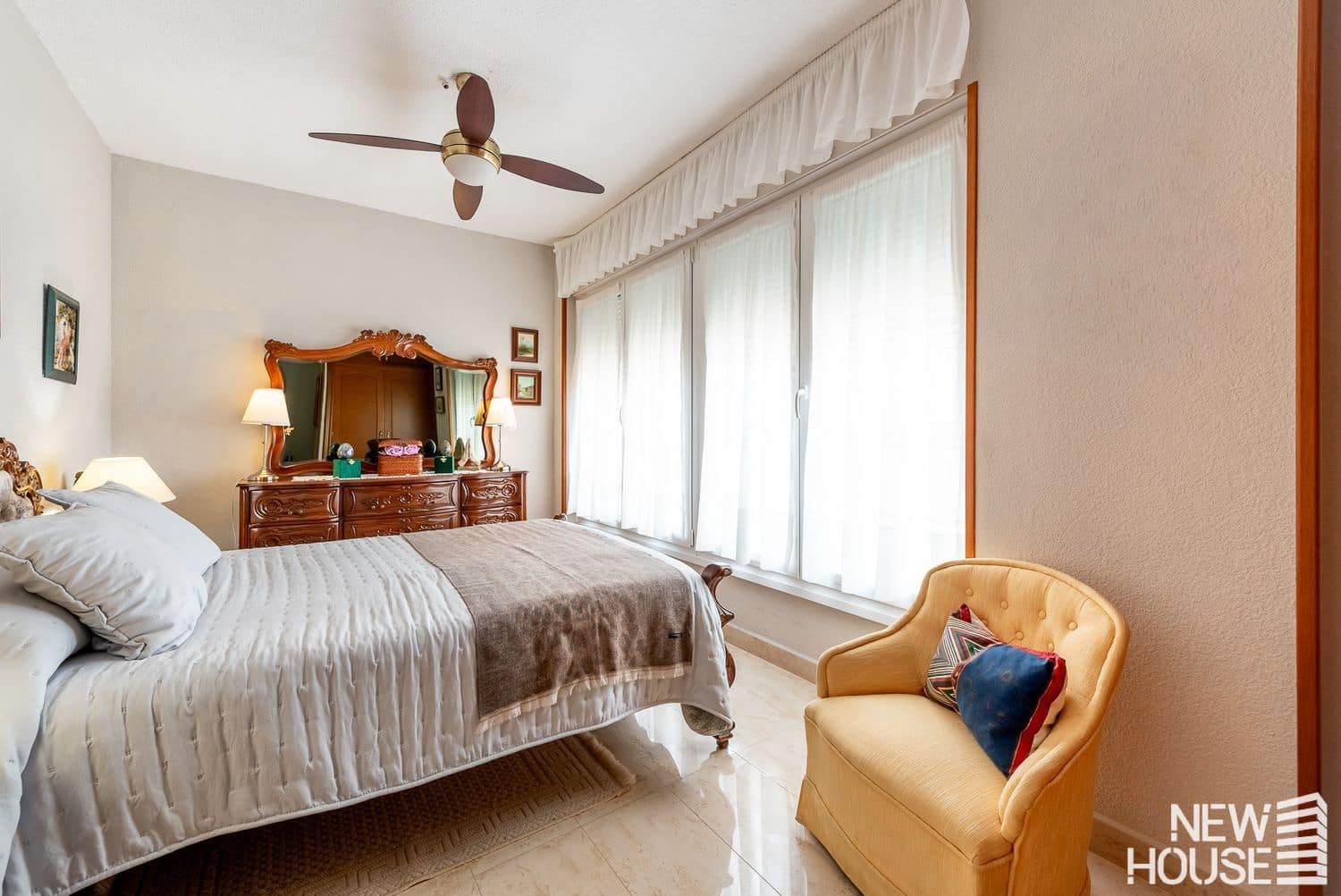 5 bedroom Apartment for sale in Playa de San Juan with pool garage - € 875,000 (Ref: 9669822)